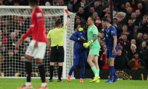 بعد واقعة لاعبي إيفرتون.. أشهر مشادات زملاء الفريق الواحد بالدوري الإنكليزي