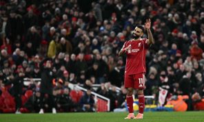 محمد صلاح يتجنب إشعال الأمور مجددا مع ليفربول بتعليق ساخر- (فيديو)