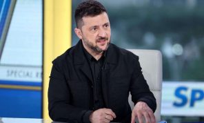 زيلينسكي: أوكرانيا ستواصل الدفاع عن نفسها إذا ما فشلت الدبلوماسية مع روسيا