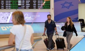  دول تصدر تحذيرات بشأن السفر إلى الشرق الأوسط مع تصاعد التوتر