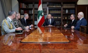 إسرائيل بشأن “الاقتراح الفرنسي” حول لبنان: ننتظر الرد الأمريكي