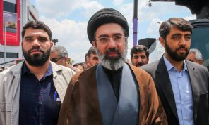 مصادر: الحرس الثوري فرض اختيار مجتبى خامنئي زعيما أعلى لإيران