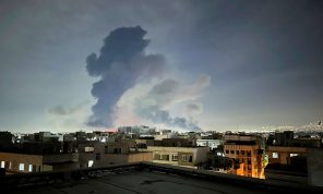 خبراء وسياسيون في مصر يحذرون: حرب إيران هدفها تغيير الشرق الأوسط لمصلحة إسرائيل