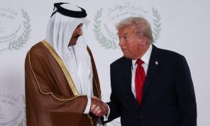 أمير قطر يبحث مع ترامب هاتفيا آخر تطورات الأوضاع في المنطقة والجهود المبذولة لاحتواء التصعيد الراهن