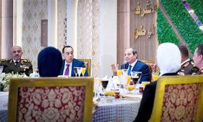 السيسي يوجّه بدراسة إحالة المتلاعبين بالأسعار إلى القضاء العسكري