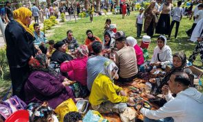 عيد الربيع موسم انتعاش الأغنية وتفتُح زهور الإبداع المصري