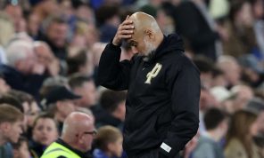 غوارديولا يعترف بتأزم موقف مانشستر سيتي في الصراع على لقب الدوري الإنكليزي
