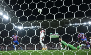 هدف ماتيتا يمنح كريستال بالاس لقب دوري المؤتمر