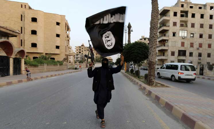 الجيش الأمريكي: مقتل قيادي بـ”تنظيم الدولة” إثر غارة جوية في سوريا- (تدوينة)