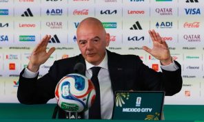 إنفانتينو يقول “لا نتحكم في كل شيء” بقضية تأشيرات كأس العالم