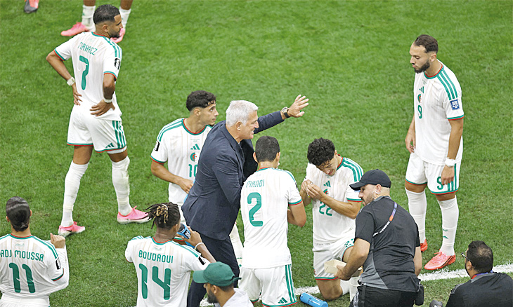 في الجزائر: منتخب الكرة ينهزم … والنّاس يحتفلون!
