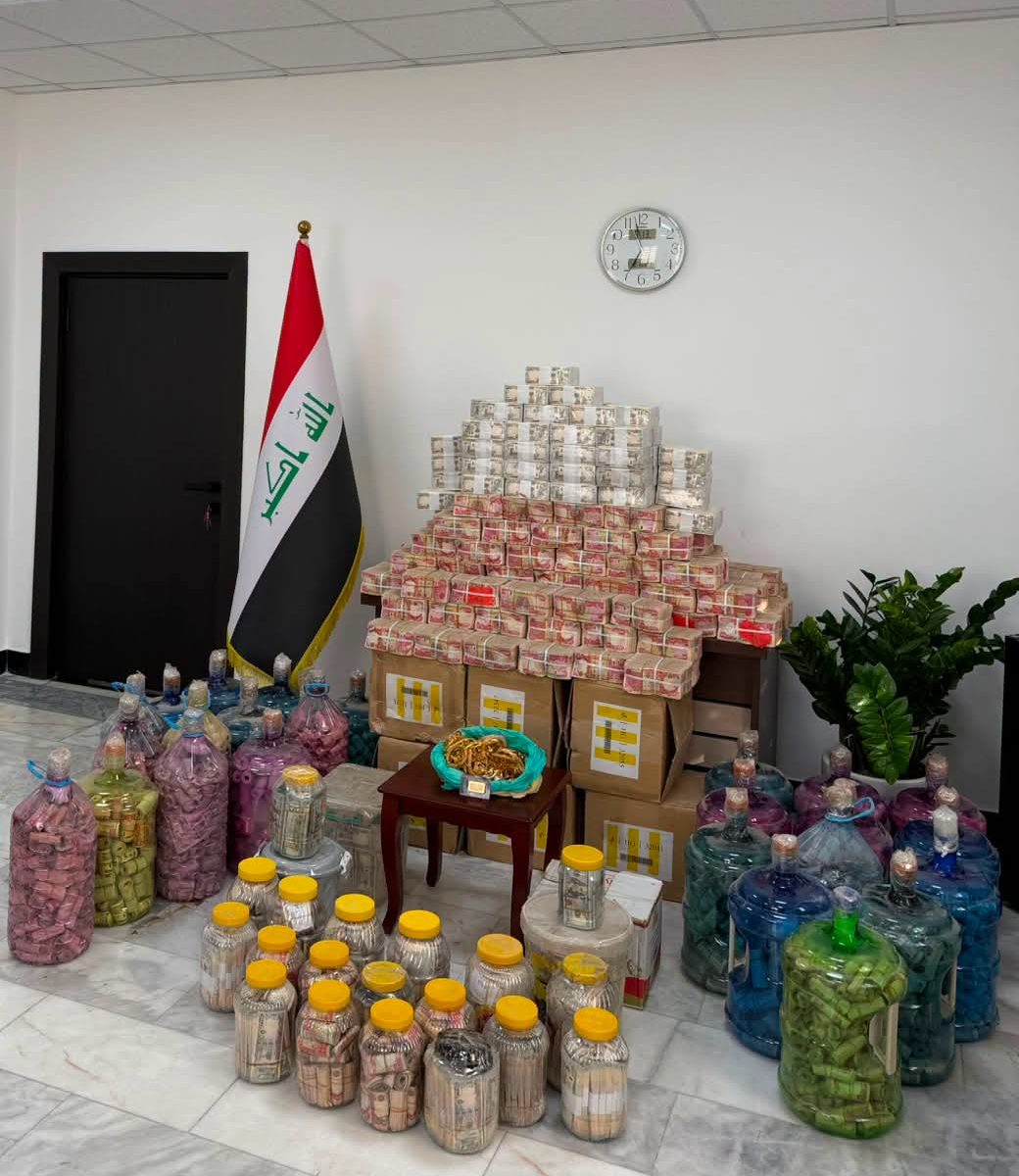 العراق.. ضبط 19 مليون دولار و4 كيلوغرامات ذهب بقضية “فساد”- (فيديو)