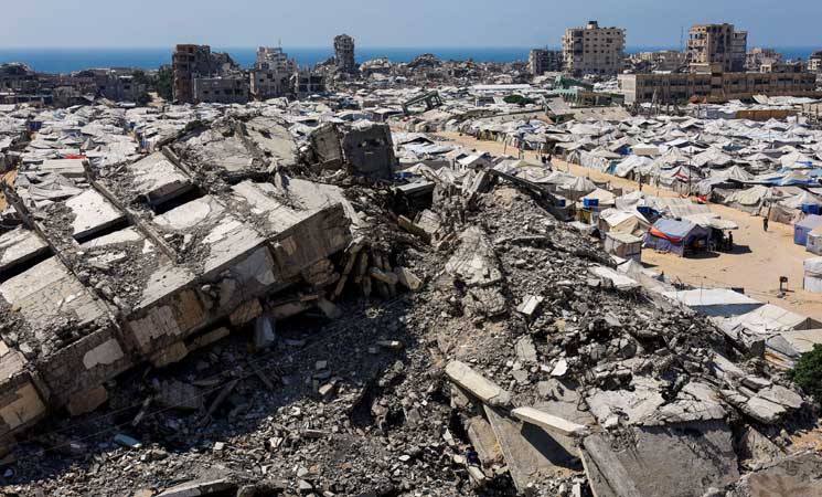 نتنياهو يتحدى خطة ترامب: لا إعادة إعمار في غزة دون نزع سلاحها