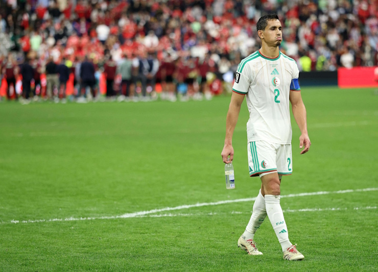 ليفانتي الإسباني يضم الدولي الجزائري عيسى ماندي حتى 2028