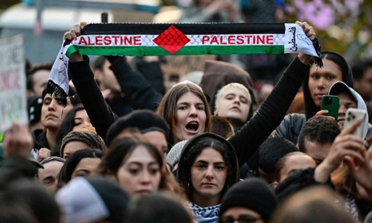 مظاهرة داعمة لفلسطين بالعاصمة الألمانية