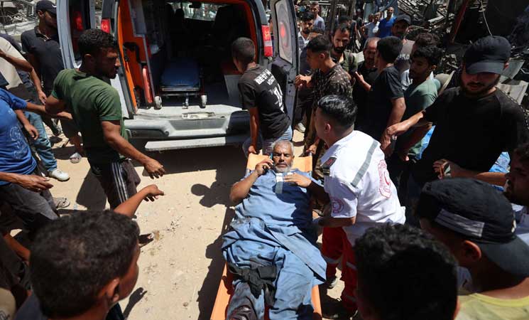 غزة.. جرحى ومرضى يطالبون بإنقاذهم من “الموت البطيء” وتعجيل سفرهم