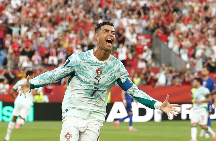 رونالدو يحلم باستعادة أمجاده أمام إسبانيا في كأس العالم