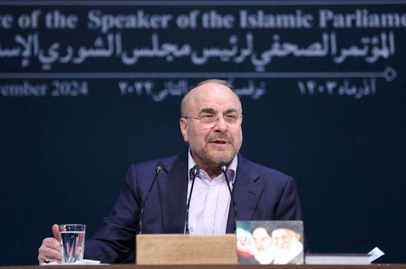 التلفزيون الرسمي الإيراني يقطع بث مقابلة مع قاليباف مثيرا انتقادات