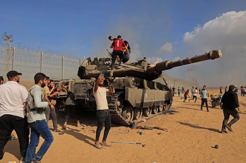 قائد في لواء غولاني الإسرائيلي: فشلنا في أداء مهمتنا بالدفاع عن مستوطنة “كيسوفيم” أمام “نخبة حماس”