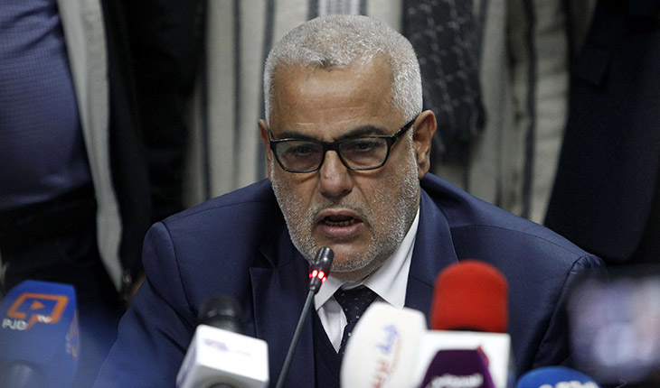 بعد إثارة الجدل حول انتقاد مستشاري العاهل المغربي: بن كيران يعد بقنينة غاز مجانية لكل أسرة ويهاجم أخنوش