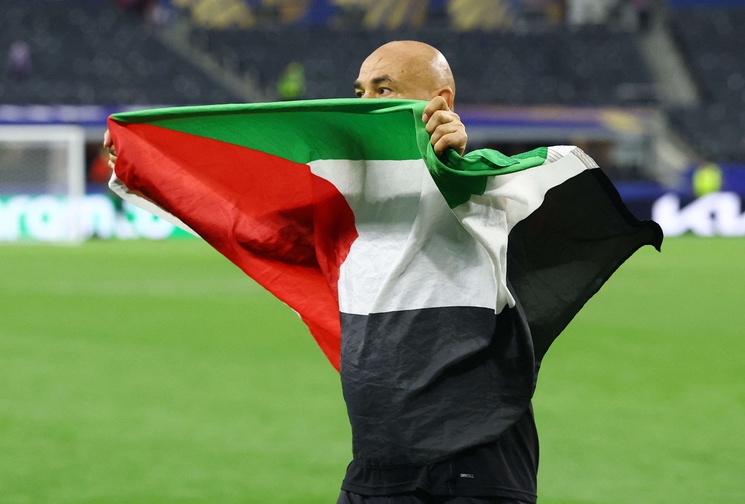 حسام حسن: أهدي الفوز للشعب الفلسطيني الذي لم يخذلنا أبدا