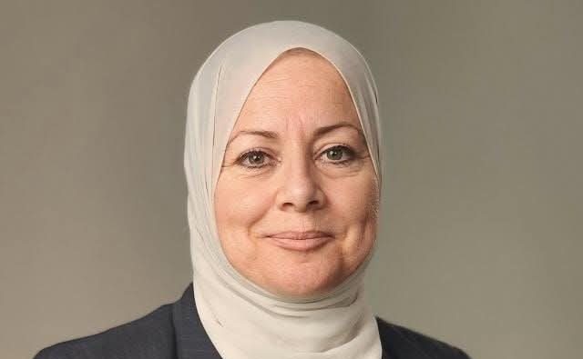 امرأة عربية محجبة ضمن العشرية الأولى في قائمة “الديموقراطيين” برئاسة غولان